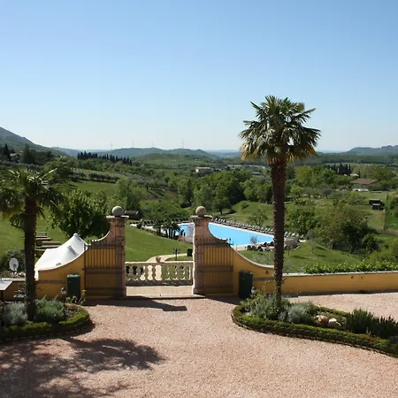 Hotel Cariola