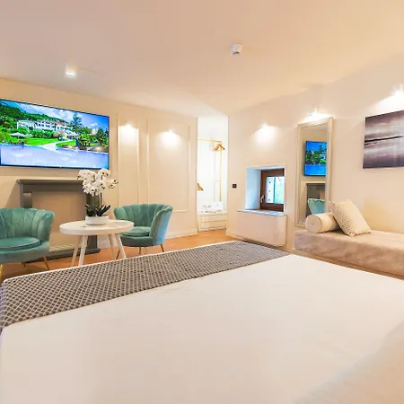 Cariola 4*