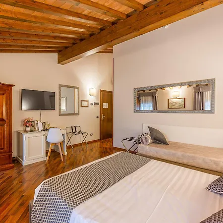 Hotel Cariola 4*