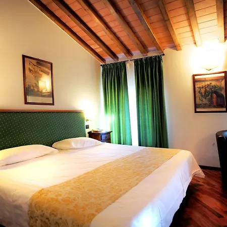 Hotel Cariola 4*