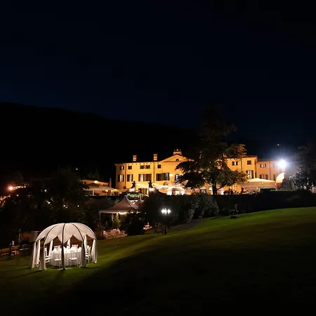 Hotel Cariola 4*