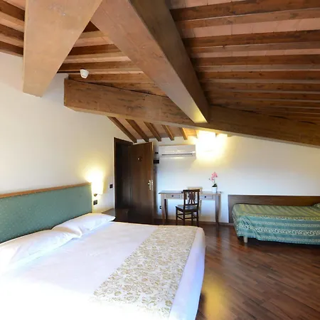 Hotel Cariola