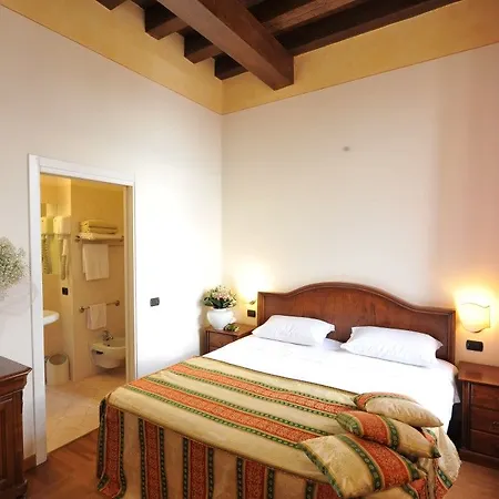 Hotel Cariola